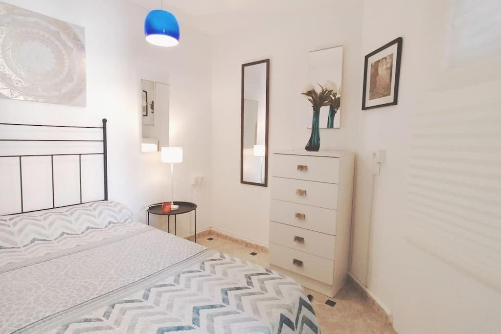 Bonito Apartamento De Dos Dormitorios En El Centro Y Calle San Miguel Torremolinos Eksteriør bilde