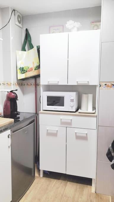 Bonito Apartamento De Dos Dormitorios En El Centro Y Calle San Miguel Torremolinos Eksteriør bilde