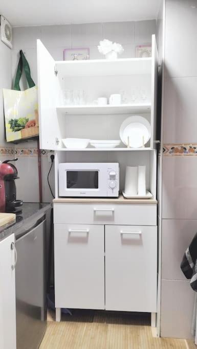 Bonito Apartamento De Dos Dormitorios En El Centro Y Calle San Miguel Torremolinos Eksteriør bilde